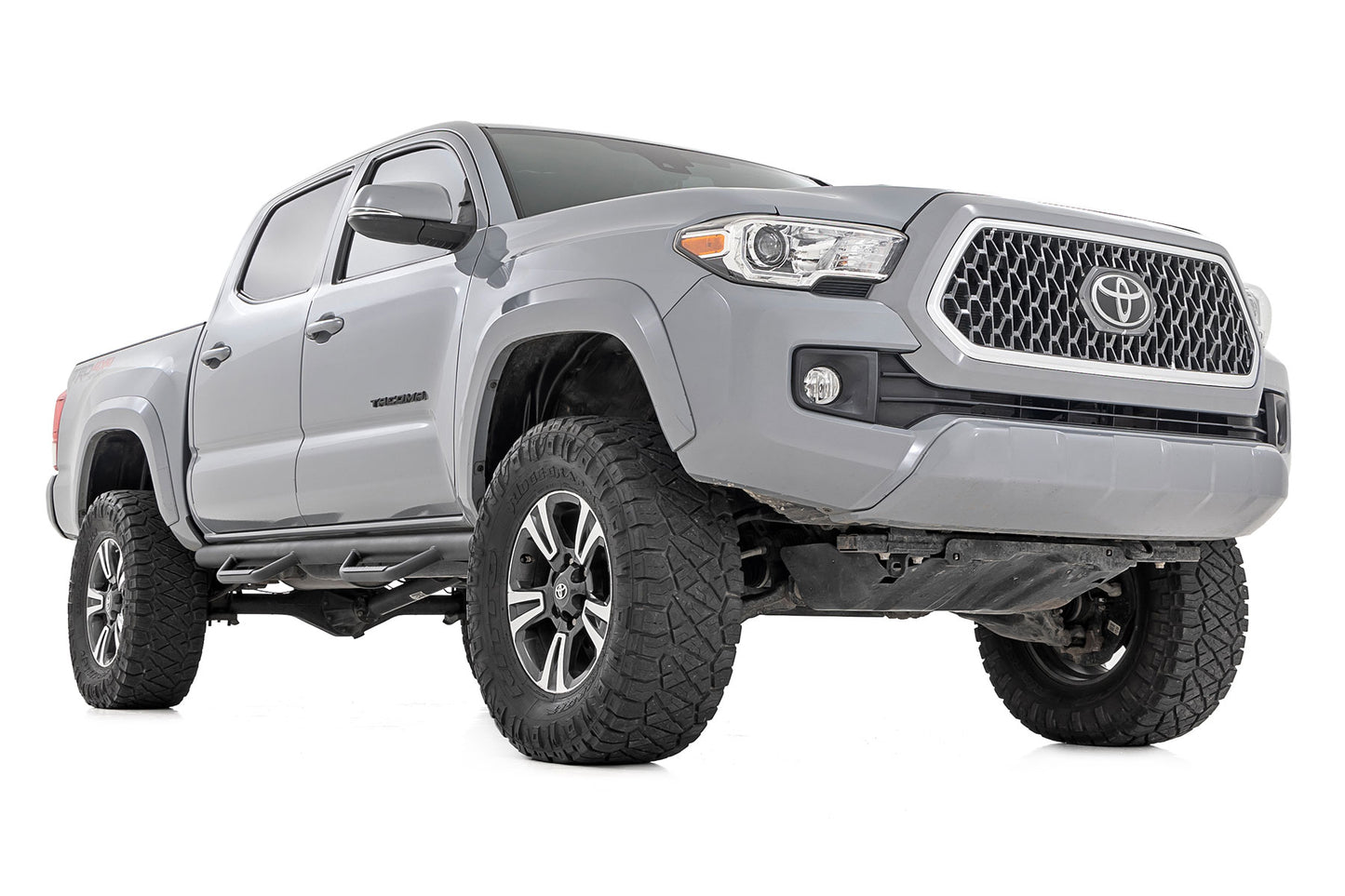 ROUGH COUNTRY NERF STEP: TOYOTA TACOMA 05-23 (CREW CRAB)